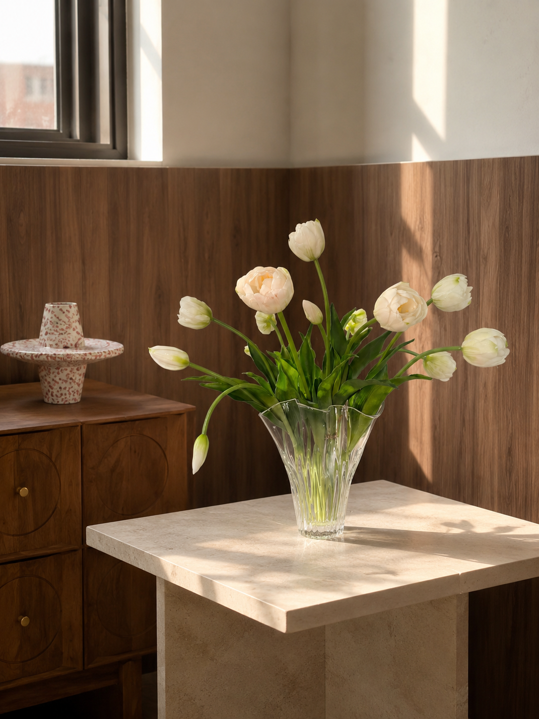PO002 floral object in a glass vase